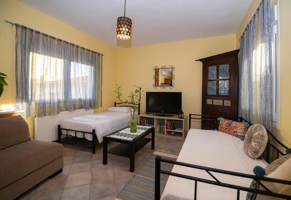 Μάνια Apartment ปีตาโกเรโย ภายนอก รูปภาพ
